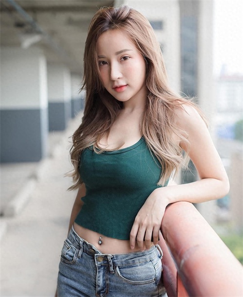 四国混血美女 这身材刚刚好