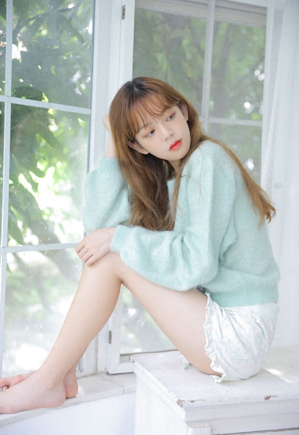 床上美女妩媚风情性感诱惑写真