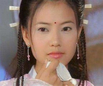 ​倚天屠龙记中关于周芷若的结局三版有何不同？不应该过分解读她