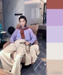 ​最近火了一种颜色叫“米灰色”，随性高级，4、50岁女人穿正合适