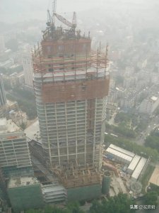 ​紫峰大厦观光层：7年了，还是难逃被卖的命运