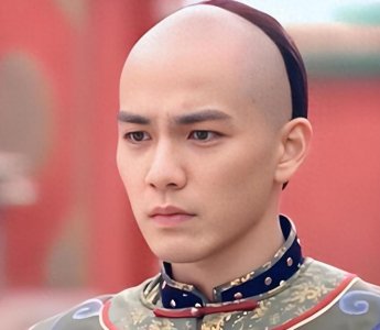 ​清朝男子为何流行小辫子发型？原因有2个，其一还关乎到生存问题