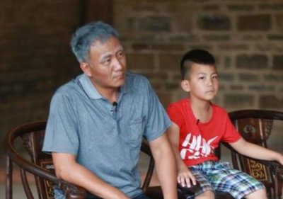 ​胡军女儿九九（胡军为18岁女儿举办成人礼）