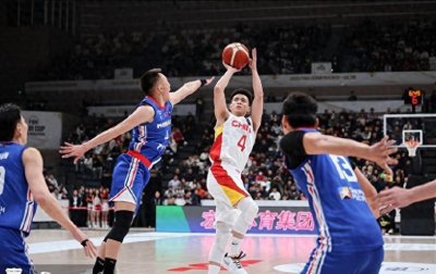 ​大瓜！赵继伟发飙，怒斥某退役球员：我也想开直播，说说你的破事