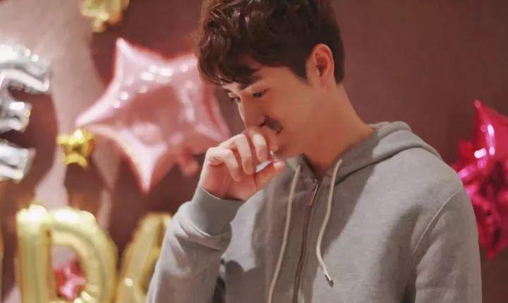 杨玏个人资料简介（杨玏男明星爸爸是谁）-