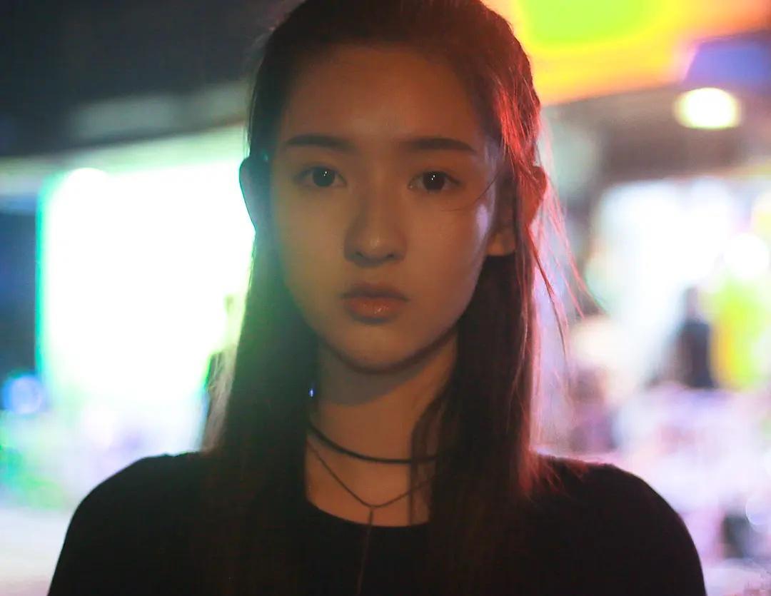 杨玏个人资料简介（杨玏男明星爸爸是谁）-