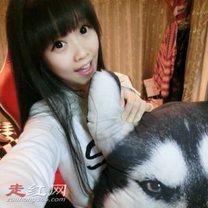 ​冯提莫被哪个公司签约 在哪个平台直播