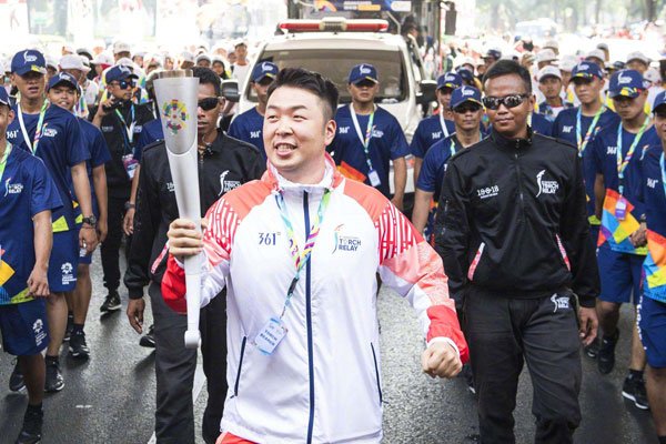 权志龙, 杜海涛