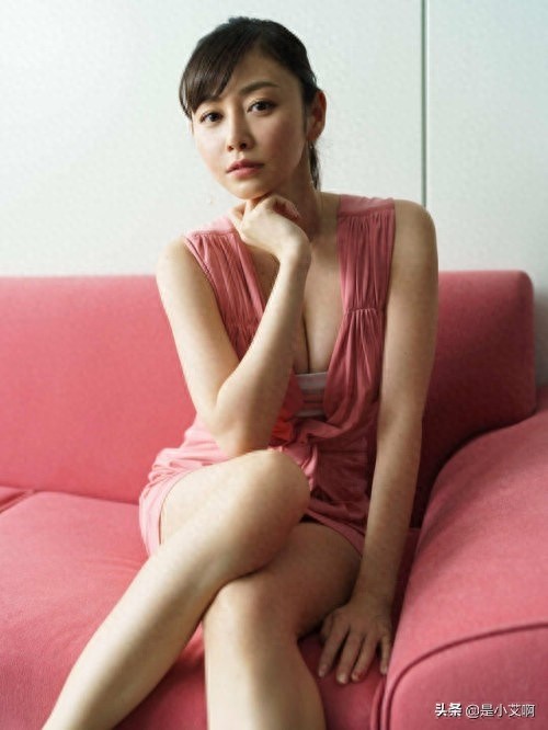 日本女神杉原杏璃写真，风情万种销魂迷人