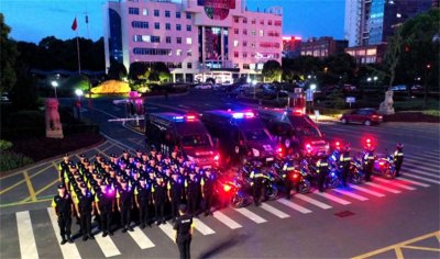 ​2009年我国500名武警，扫荡“亚洲第一嗨场”新东泰，几十人被捕