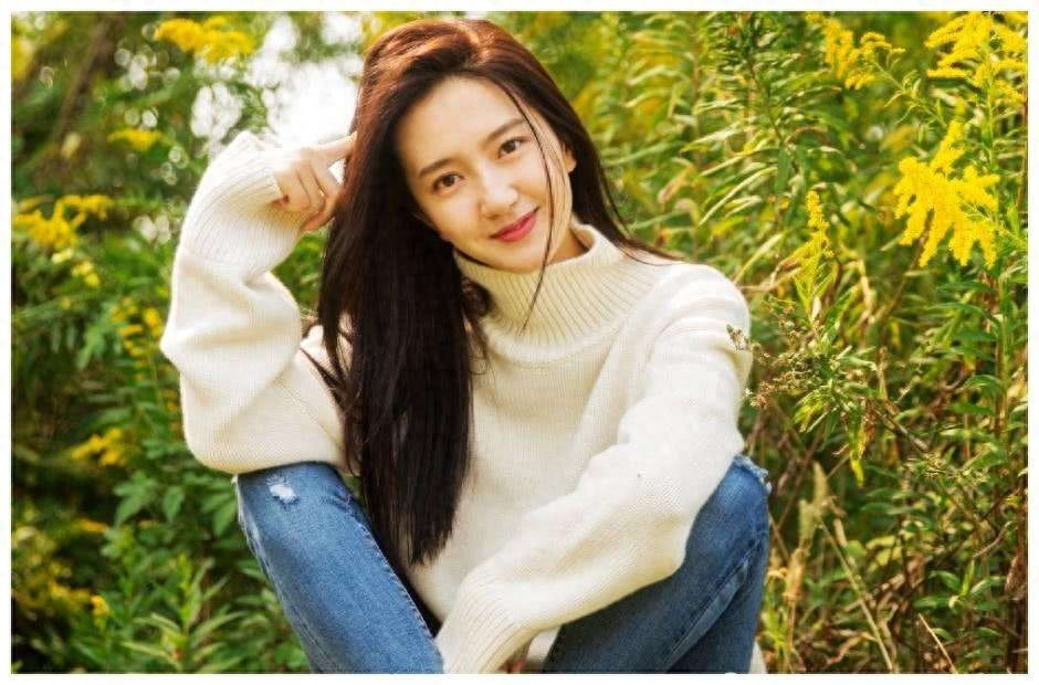 校园女神许龄月