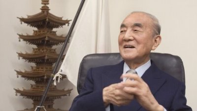 ​前日本首相，被称为永远猜不透的中曾根康弘，究竟是怎样的人