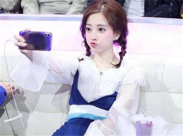 冯提莫干爹是谁上位黑历史扒一扒 冯提莫和王思聪交往过是真的吗