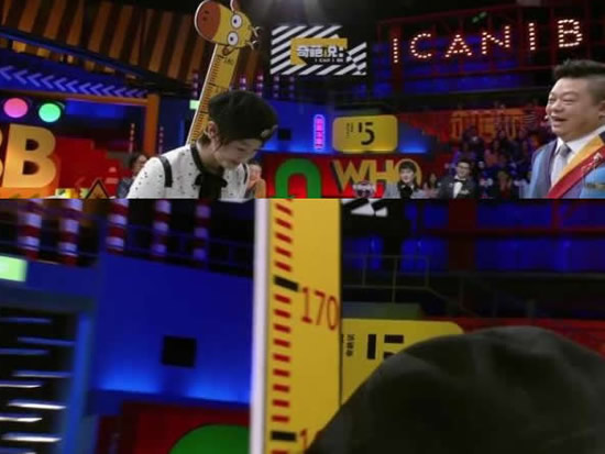 周冬雨个人资料多高 真实身高现场测量