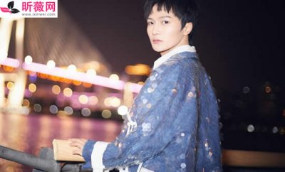 ​周深个人资料简介，周深女朋友是谁