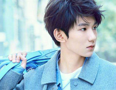 王源下颌骨脱位怎么回事 老毛病牙齿错位硬撑彩排