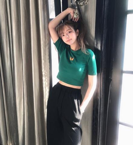 周扬青家里做什么的（周扬青家庭背景曝光）(2)