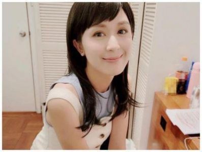 ​唐宁移居纽西兰后生活状态曝光：单亲妈妈重拾活力与青春魅力