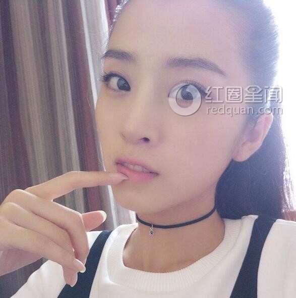 李若嘉的胸围是好大的吗 李若嘉被谁搞过