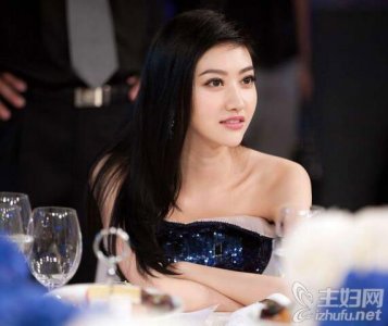 网曝景甜干爹花2000万买初夜 景甜干爹是谁