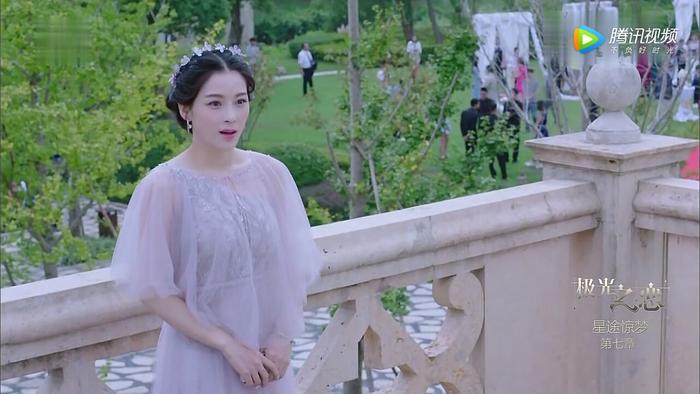 《极光之恋》怎么了?女主关晓彤频繁被虐,网友:鹿晗该心疼了