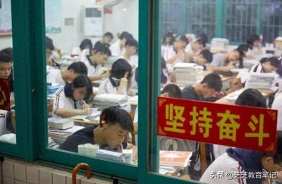 ​湖南“文理状元”已出现，距离满分仅差25，分别出自这两所学校