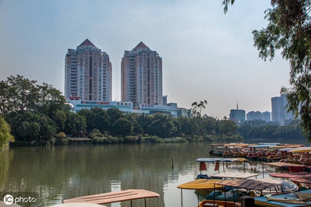 福州西湖公园旅游攻略，是最著名的风景名胜之一