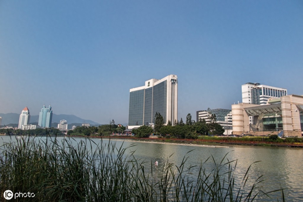 福州西湖公园旅游攻略，是最著名的风景名胜之一