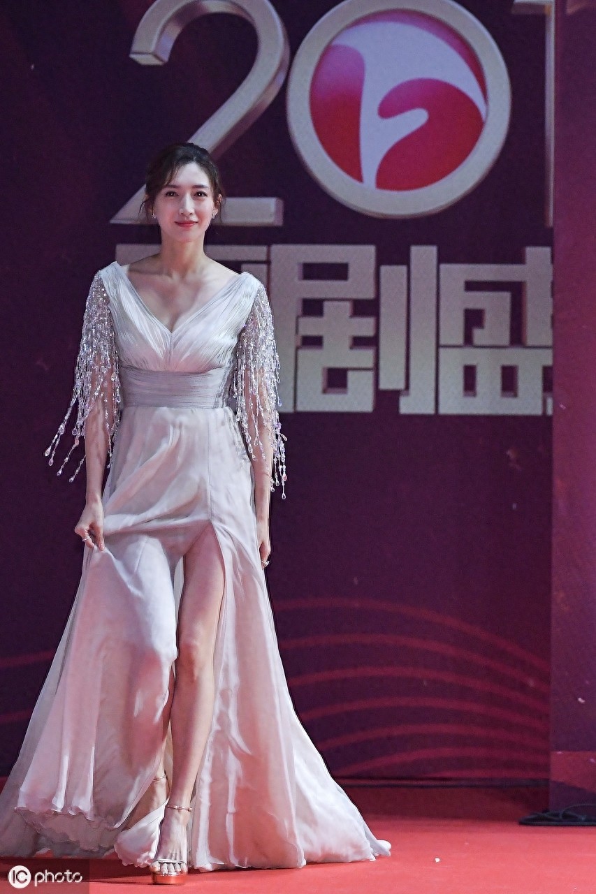 江疏影，最美的10张照片欣赏，皮肤白皙，气质优雅