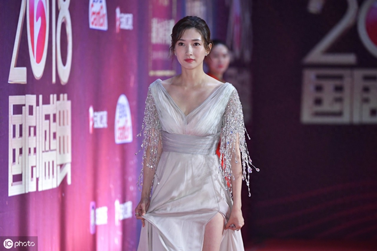 江疏影，最美的10张照片欣赏，皮肤白皙，气质优雅