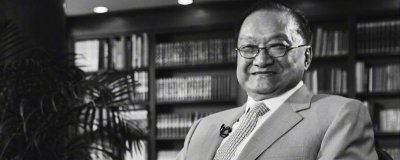 ​金庸先生原名 出生在一个名门望族