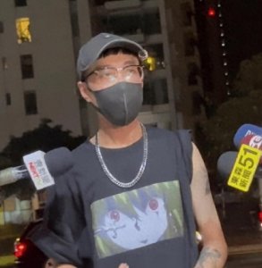 ​狄莺儿子孙安佐带火枪去夜店曾在美国因涉恐被捕