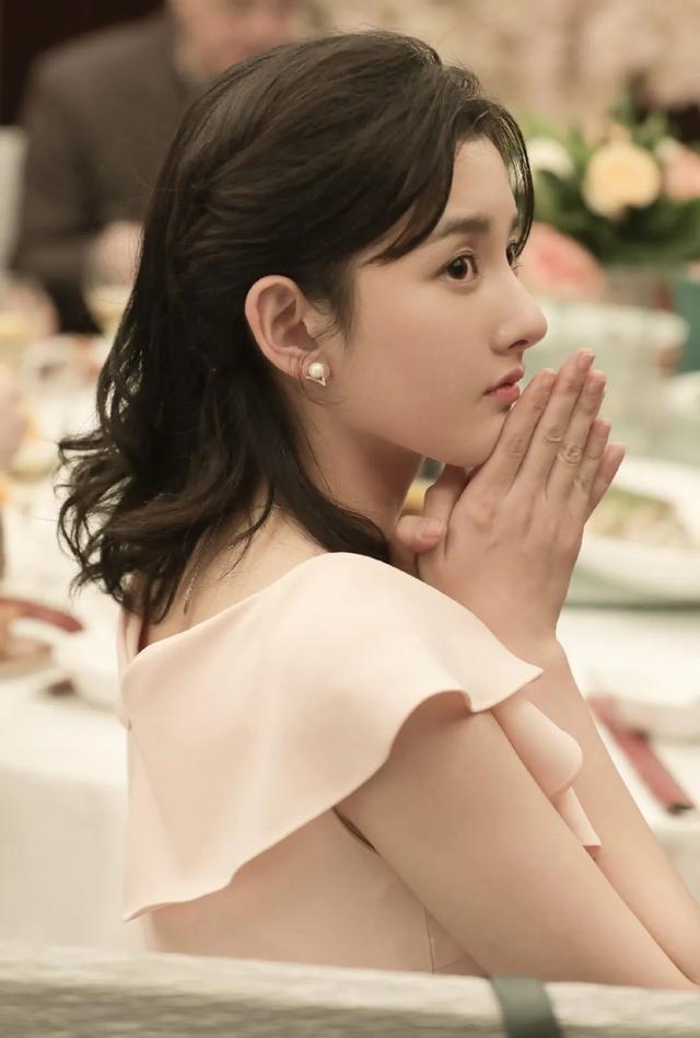 乔家的儿女乔四美最后跟谁在一起(临死前把房子留给了四美)(6)