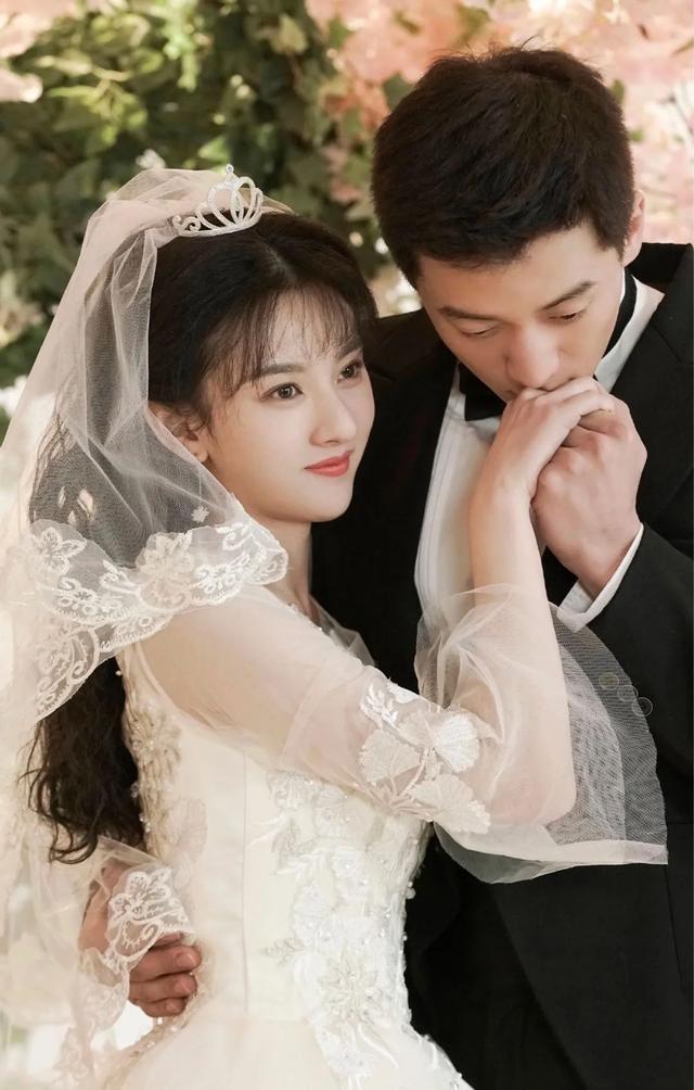 乔家的儿女乔四美最后跟谁在一起(临死前把房子留给了四美)(13)