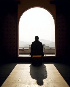 ​一位开天眼男子看到的真实世界！如今末法末劫如何自救救人？