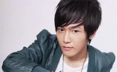 ​托奶天王是谁（揭露快男李炜托奶天王绰号来源始末）