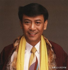 ​还记得83版《射雕英雄传》吗？主题曲《铁血丹心》的演唱者竟是被称为“香港歌