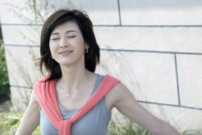 ​童蕾最美的9张照片，每一张都大气娴熟，温婉多姿