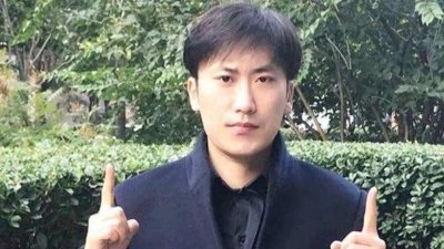 吴云飞离婚后重新出发，勇敢面对人生挑战