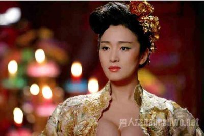 ​巩俐的胸围多大 同为影后巩俐的胸比章子怡大多了