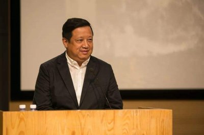 ​「余丁专栏」当代市场中的身份转换