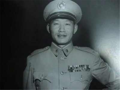 ​孙立人：被软禁33年，得“大小乔”相伴，卖荔枝养家，子女皆学霸