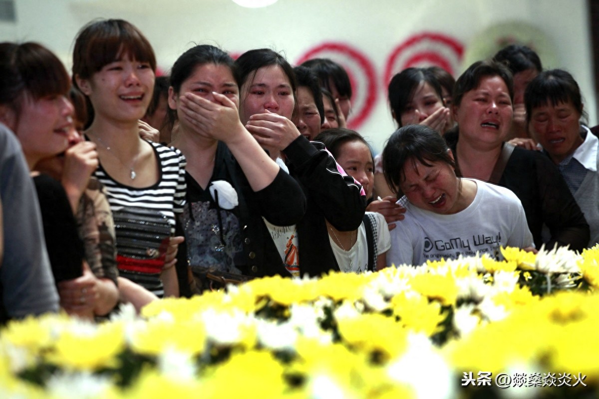 「寻找救人英雄」 感动“十四亿”中国人的标语