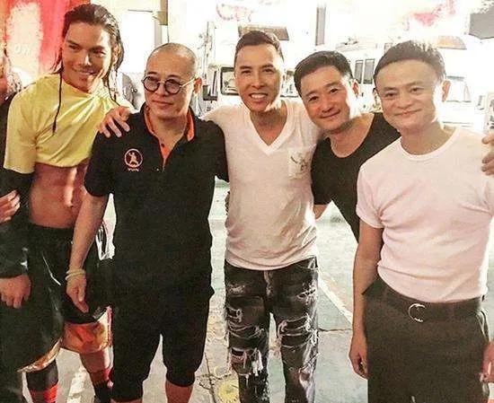 战狼电影中吴京的背后故事(从狼牙到)(10)